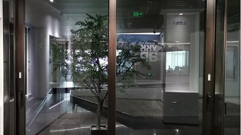 上海门窗五金件批发价格行情解析：如何理性选择？**